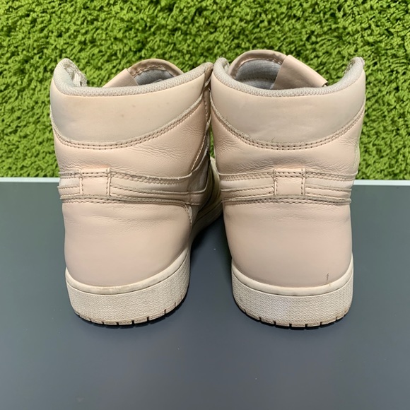 Jordan 1 Guava - Picture 5 of 6